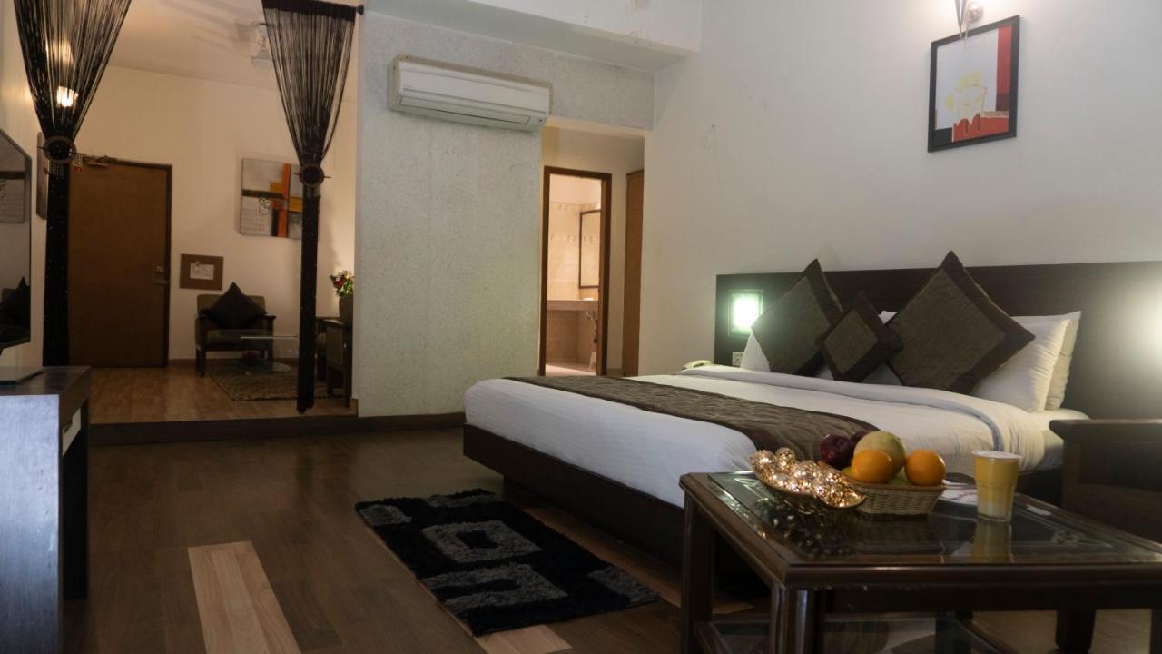 Mg Regency Hotel Baddi Buitenkant foto