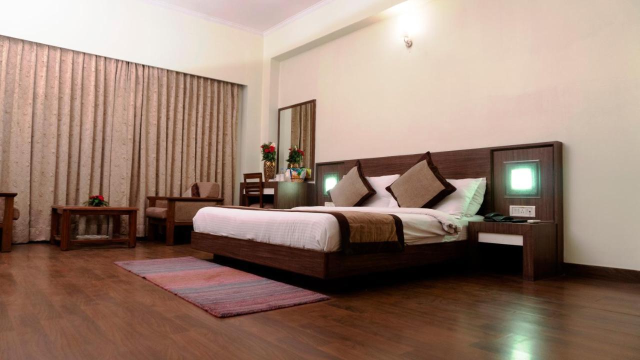 Mg Regency Hotel Baddi Buitenkant foto
