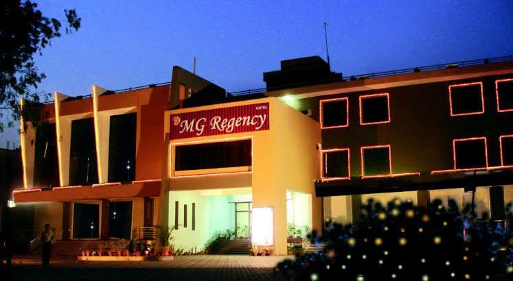 Mg Regency Hotel Baddi Buitenkant foto
