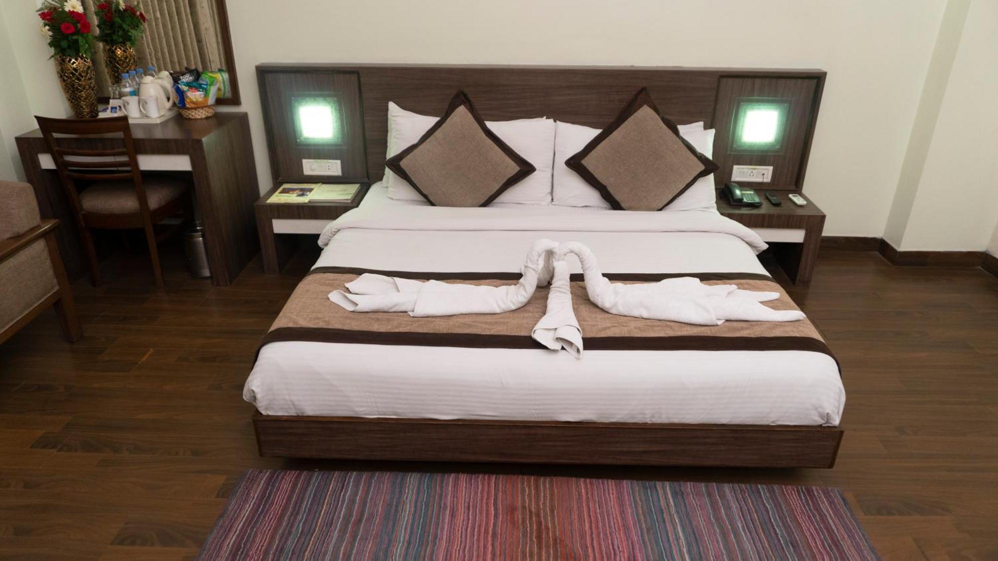 Mg Regency Hotel Baddi Buitenkant foto