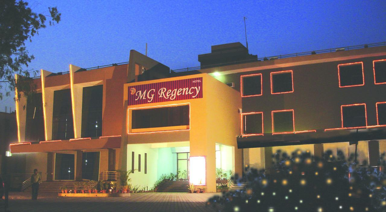 Mg Regency Hotel Baddi Buitenkant foto